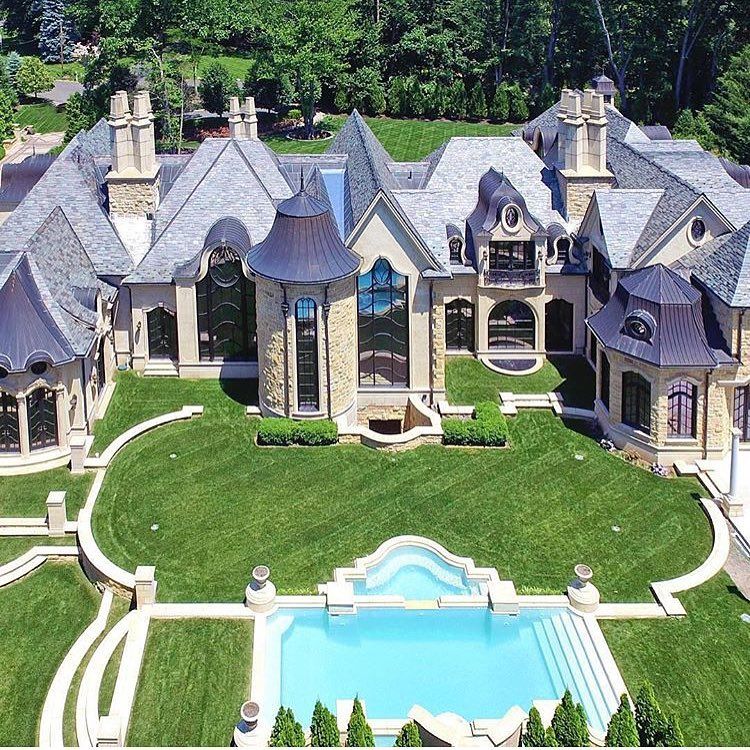 Luxury HomesCondos Rentals Hotels 556