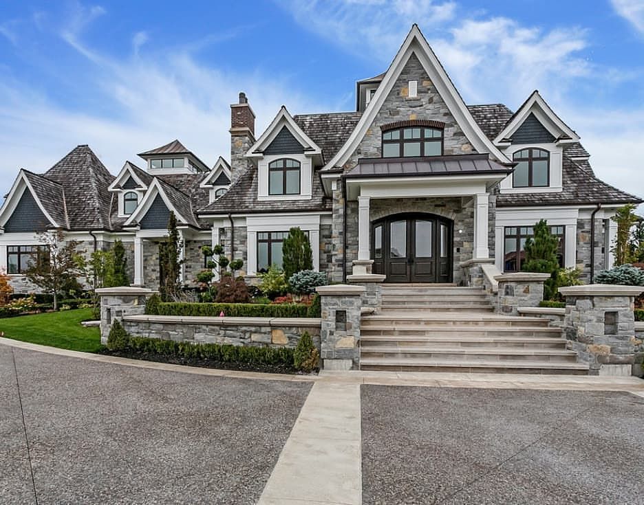 Luxury HomesCondos Rentals Hotels 601