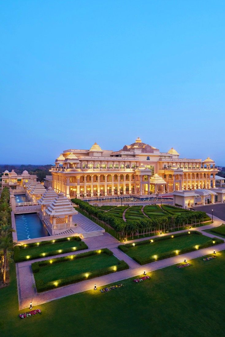 Luxury HomesCondos Rentals Hotels 612