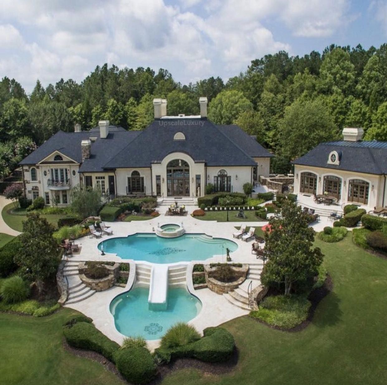 Luxury HomesCondos Rentals Hotels 636