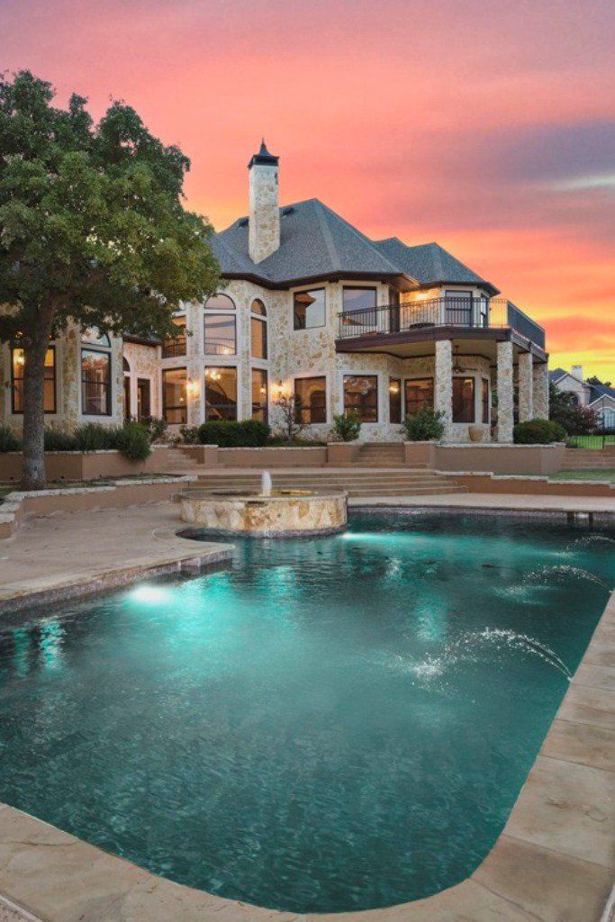 Luxury HomesCondos Rentals Hotels 637