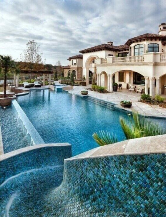 Luxury HomesCondos Rentals Hotels 653