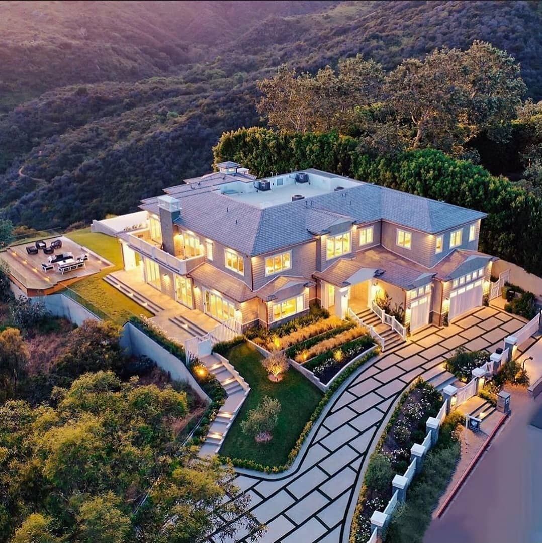 Luxury HomesCondos Rentals Hotels 670