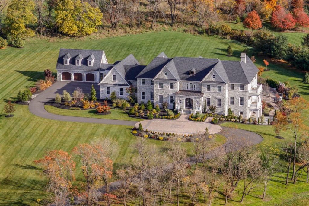 Luxury HomesCondos Rentals Hotels 694