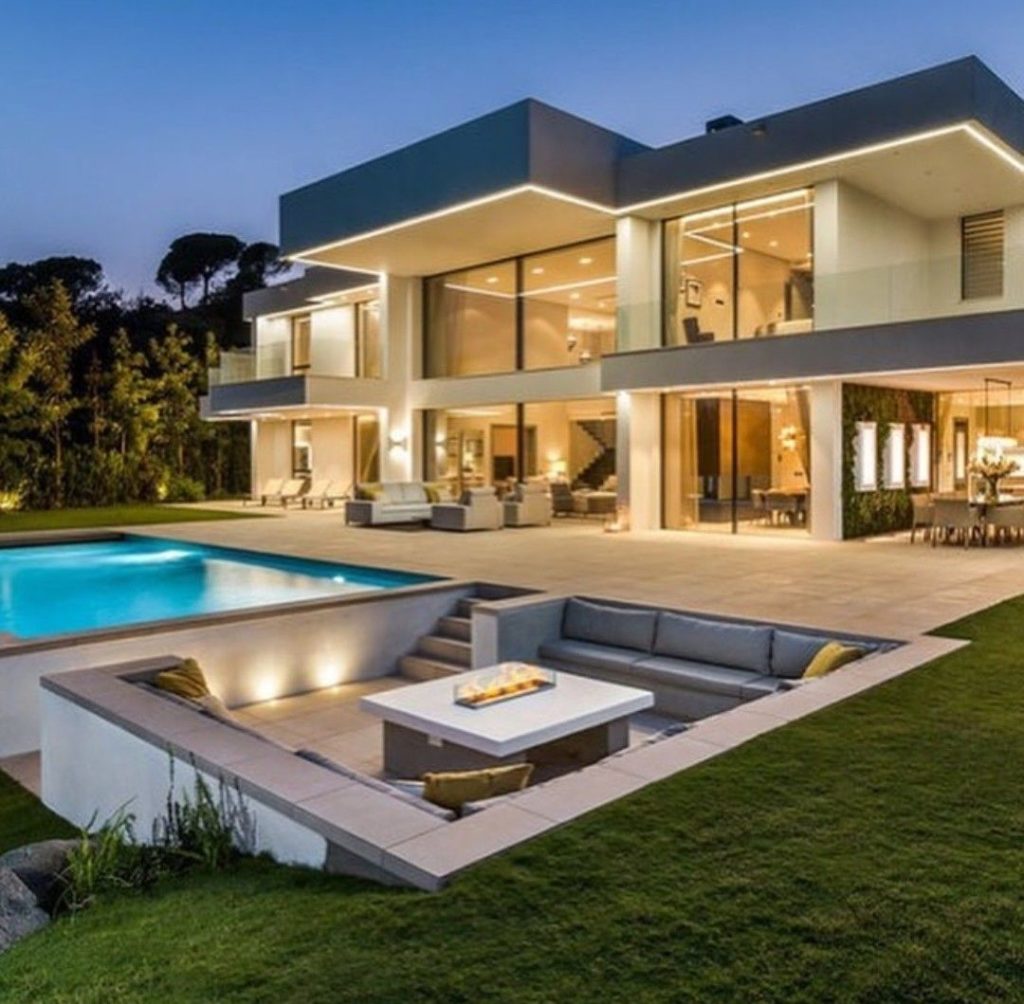 Luxury HomesCondos Rentals Hotels 724