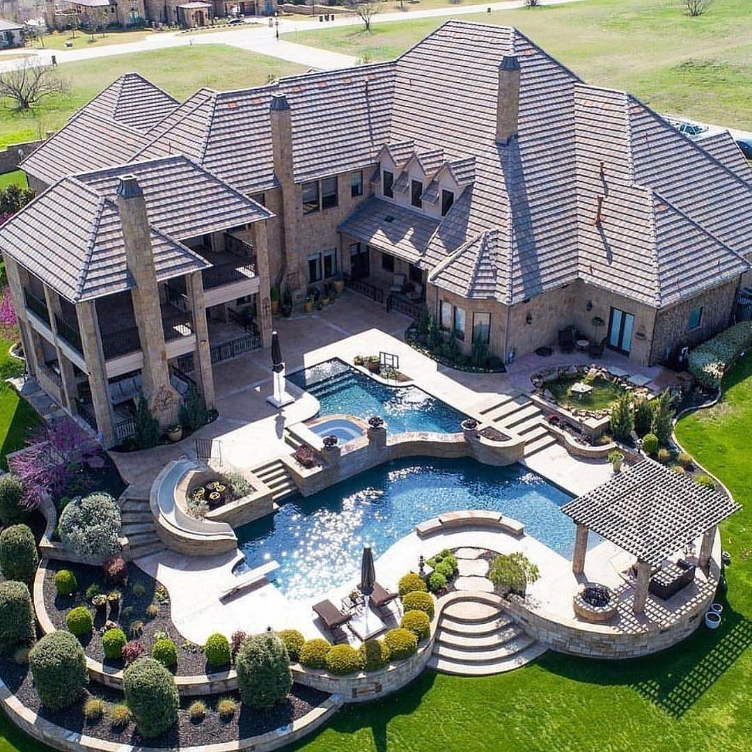 Luxury HomesCondos Rentals Hotels 749