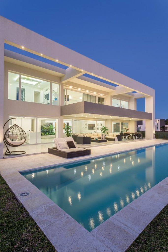 Luxury HomesCondos Rentals Hotels 790