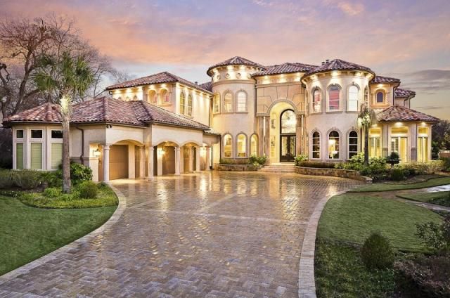 Luxury HomesCondos Rentals Hotels 796