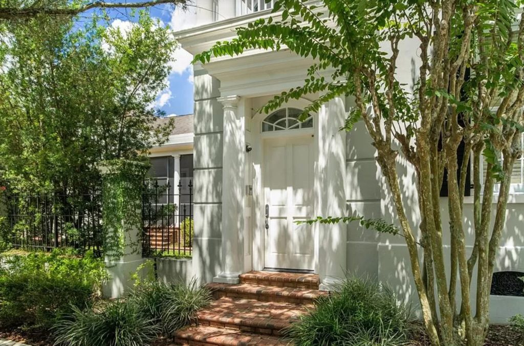 Luxury HomesCondos Rentals Hotels 8