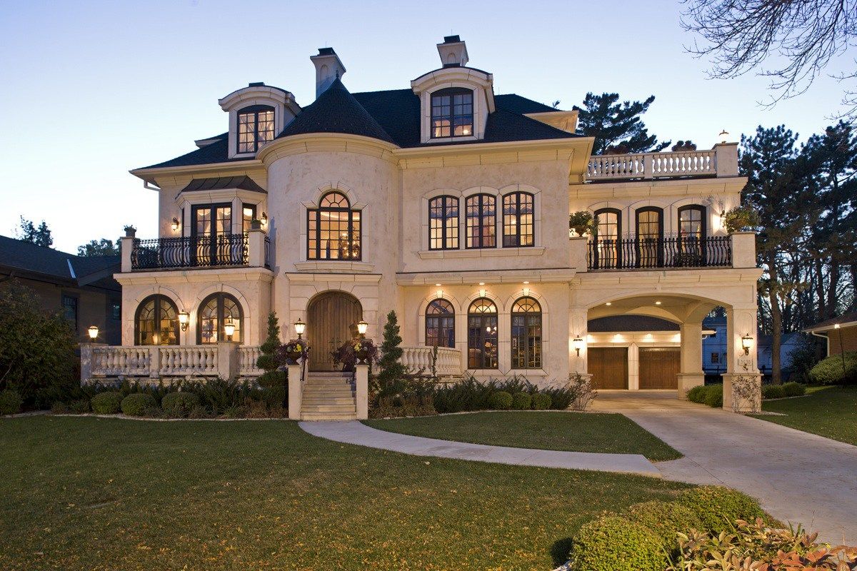 Luxury HomesCondos Rentals Hotels 825