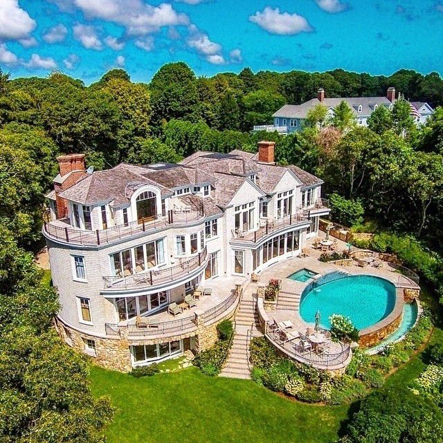 Luxury HomesCondos Rentals Hotels 827