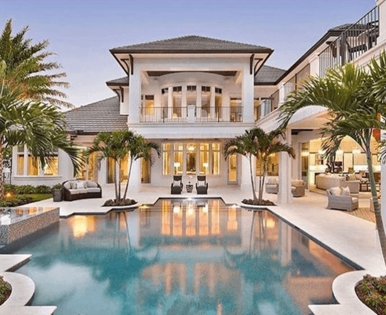 Luxury HomesCondos Rentals Hotels 839