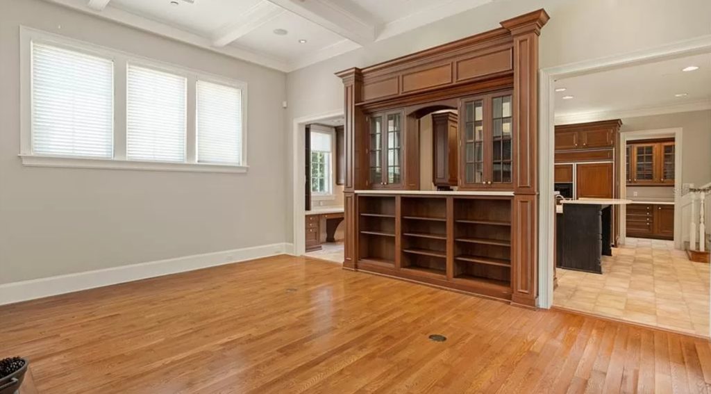 Luxury HomesCondos Rentals Hotels 86