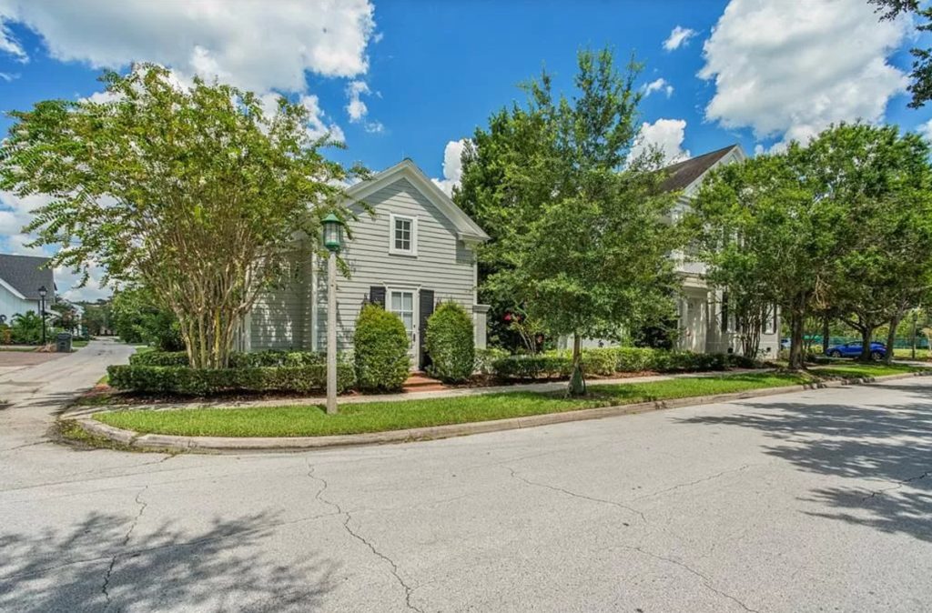 Luxury HomesCondos Rentals Hotels 9