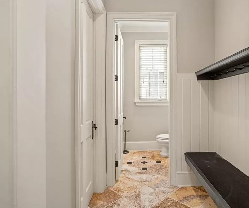 Luxury HomesCondos Rentals Hotels 90