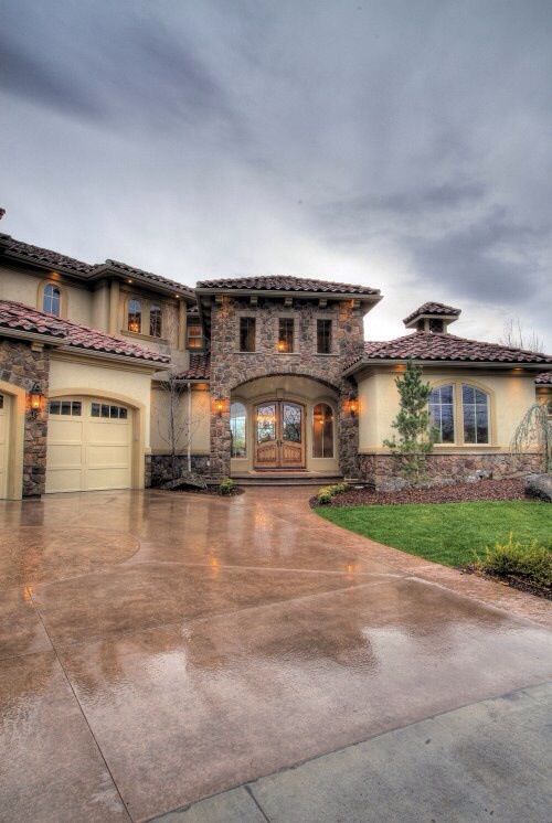 Luxury HomesCondos Rentals Hotels 901