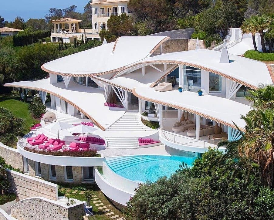 Luxury HomesCondos Rentals Hotels 916