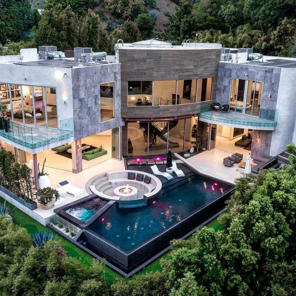 Luxury HomesCondos Rentals Hotels 936